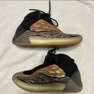 Adidas Yeezy Quantum Flash Orange